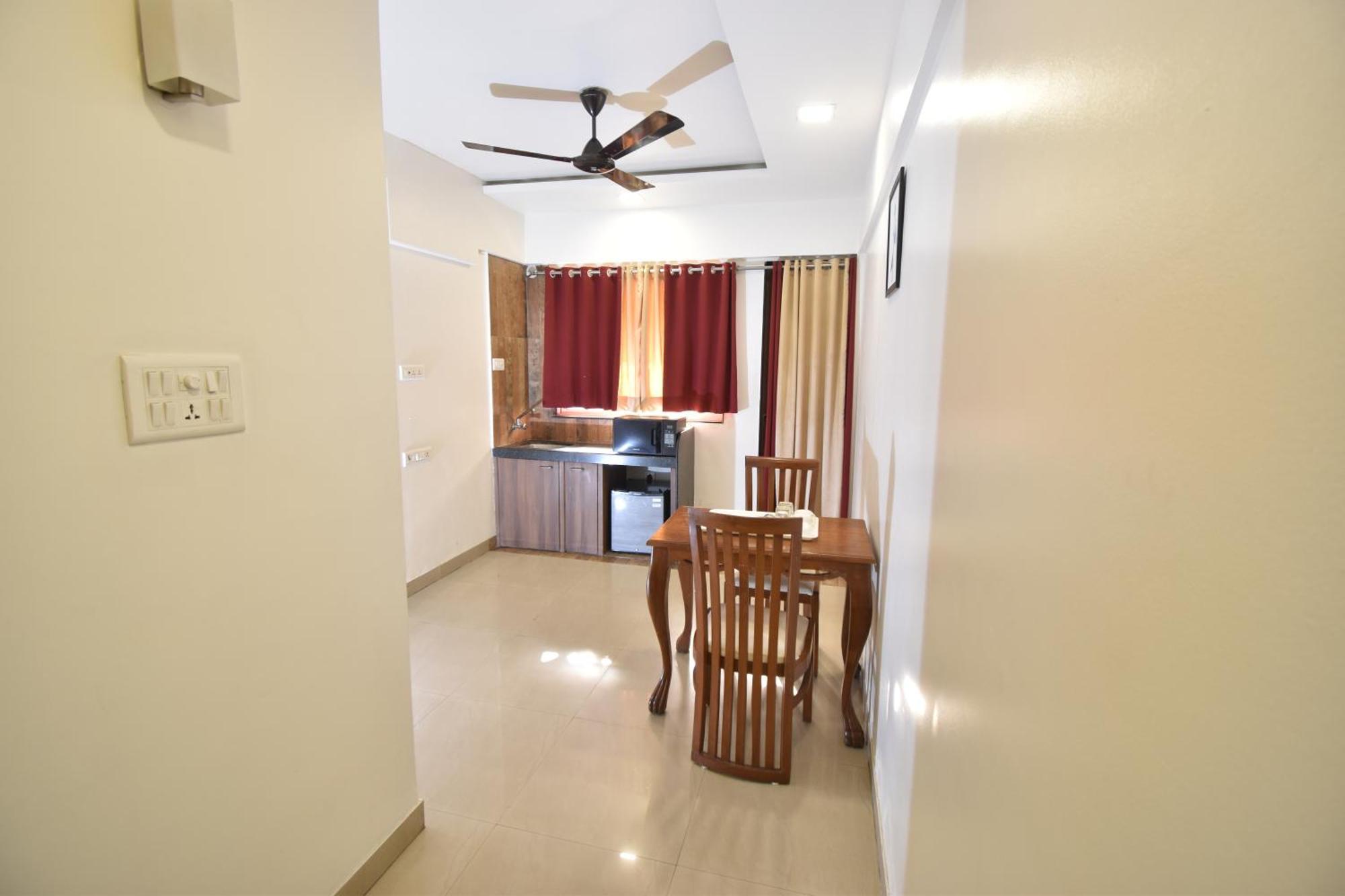 Apartment Krishna Leela Kamothe *