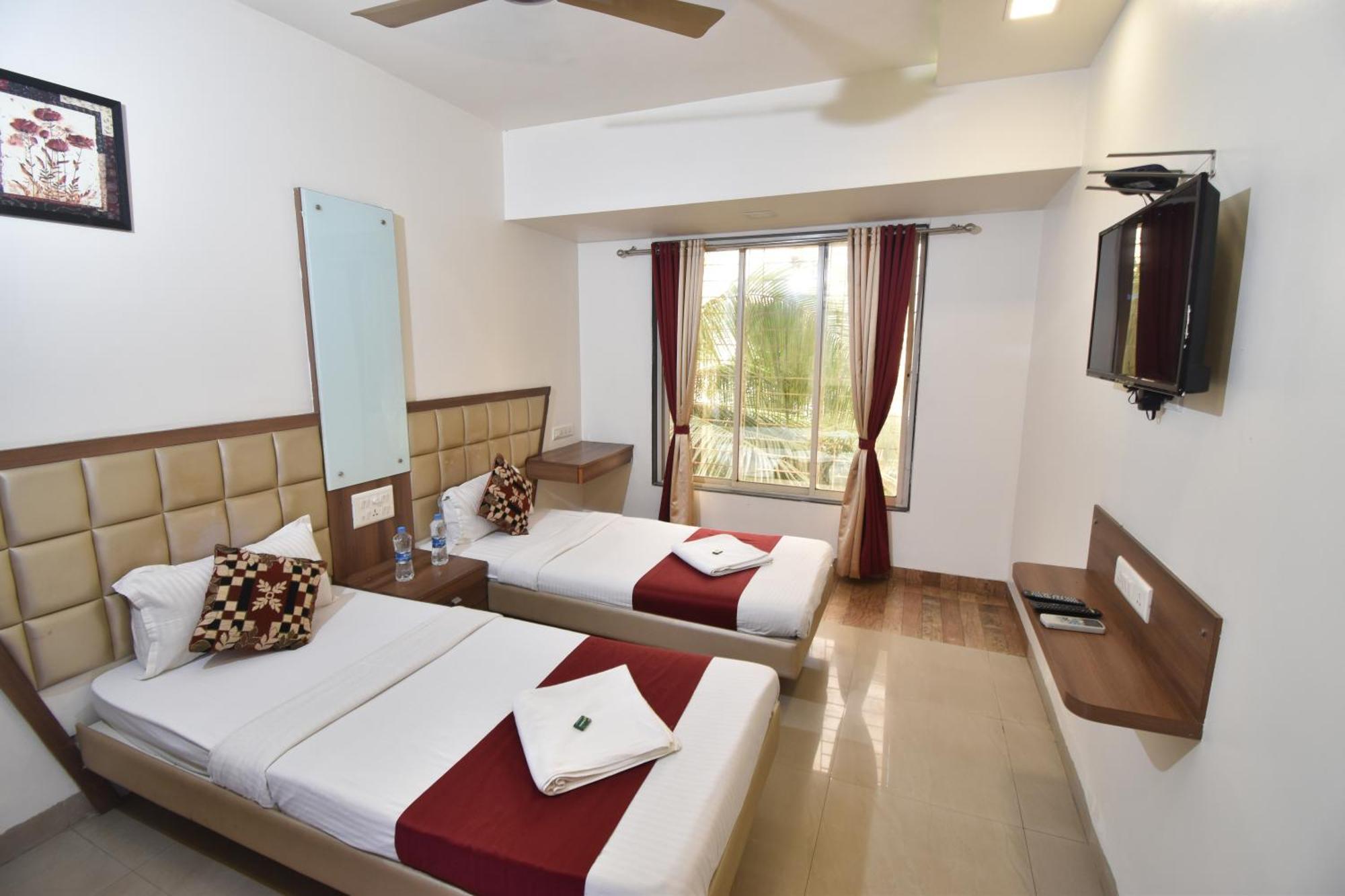 Krishna Leela Kamothe Apartment *