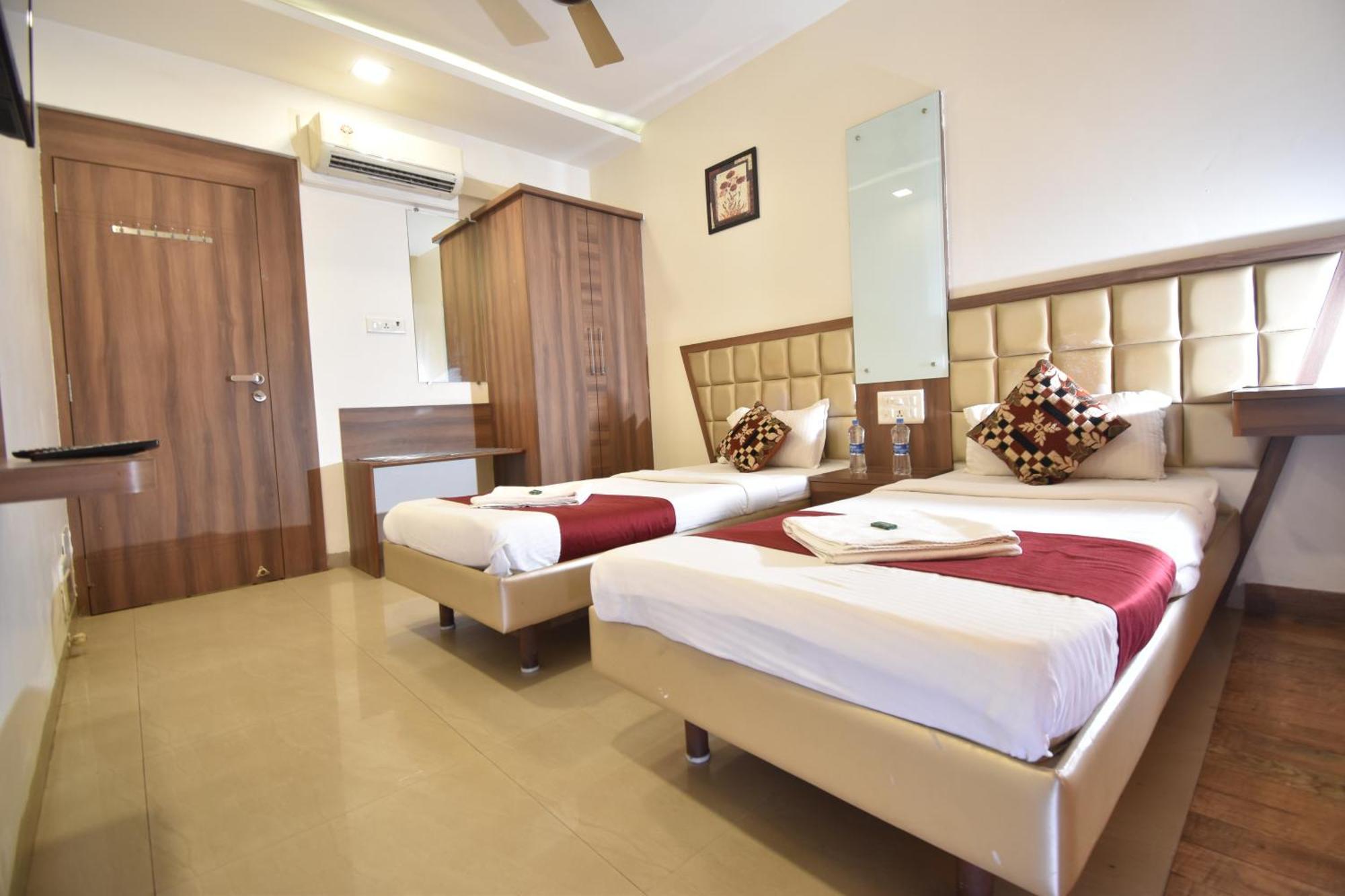 Apartment Krishna Leela Kamothe *