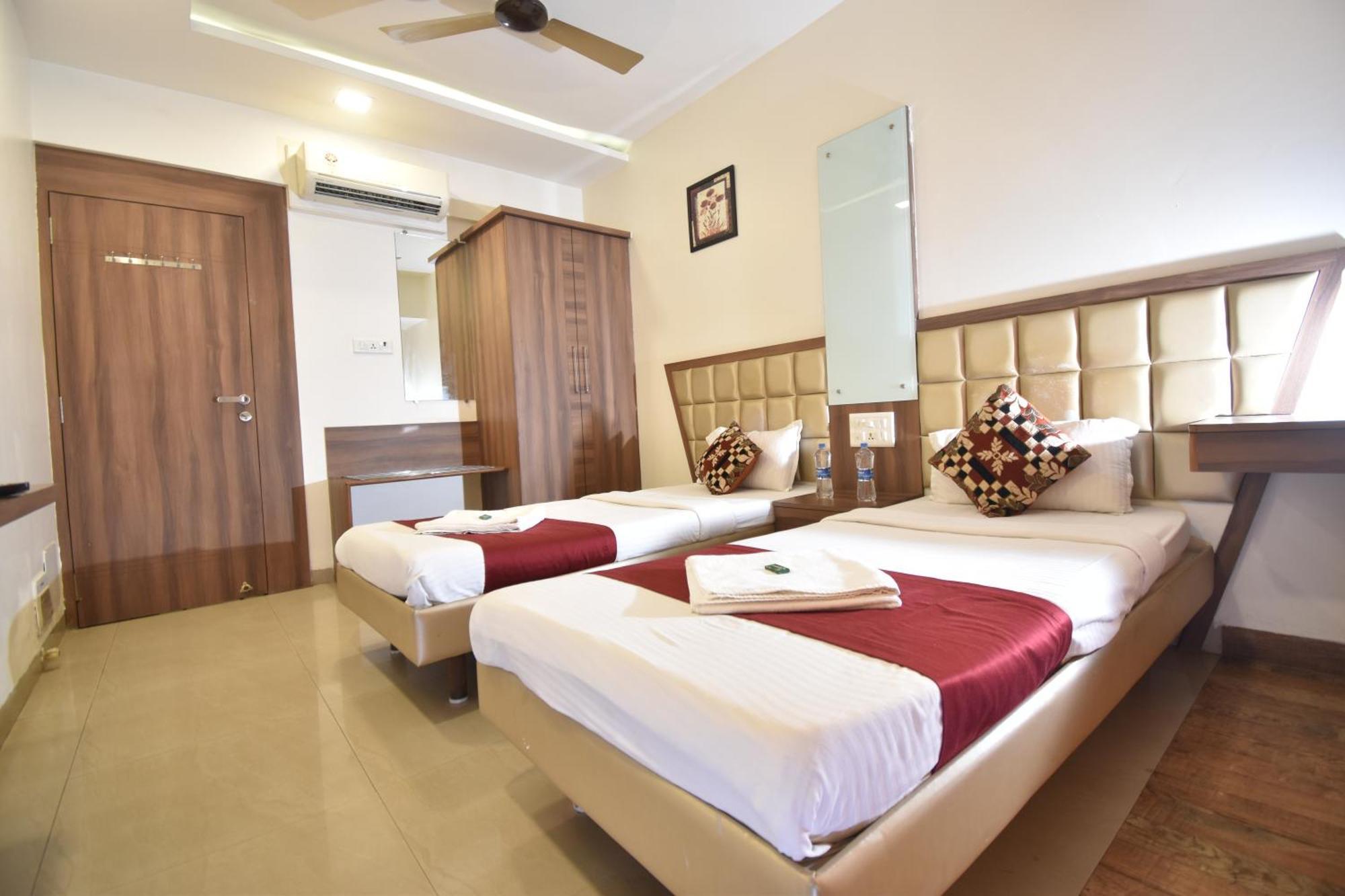Apartment Krishna Leela Kamothe *